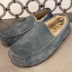 UGG Men's Suede Slipper 9